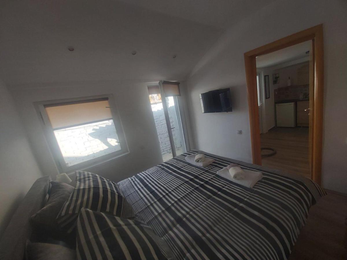 נובי סאד Apartman N&A מראה חיצוני תמונה